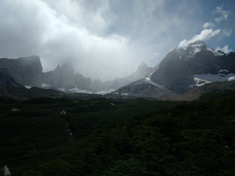 Fog rolls through Valle Francés from the Británico lookout